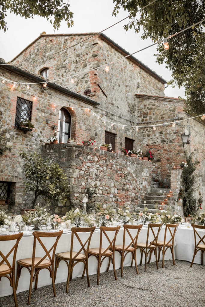 Italian-chic wedding reception at Borgo di Castelvecchio