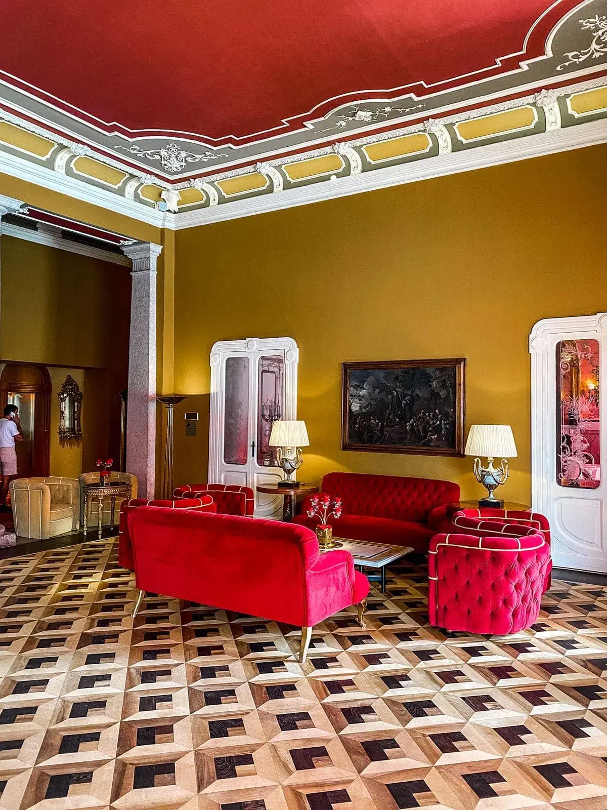 Velvet couches in Grand Hotel Tremezzo
