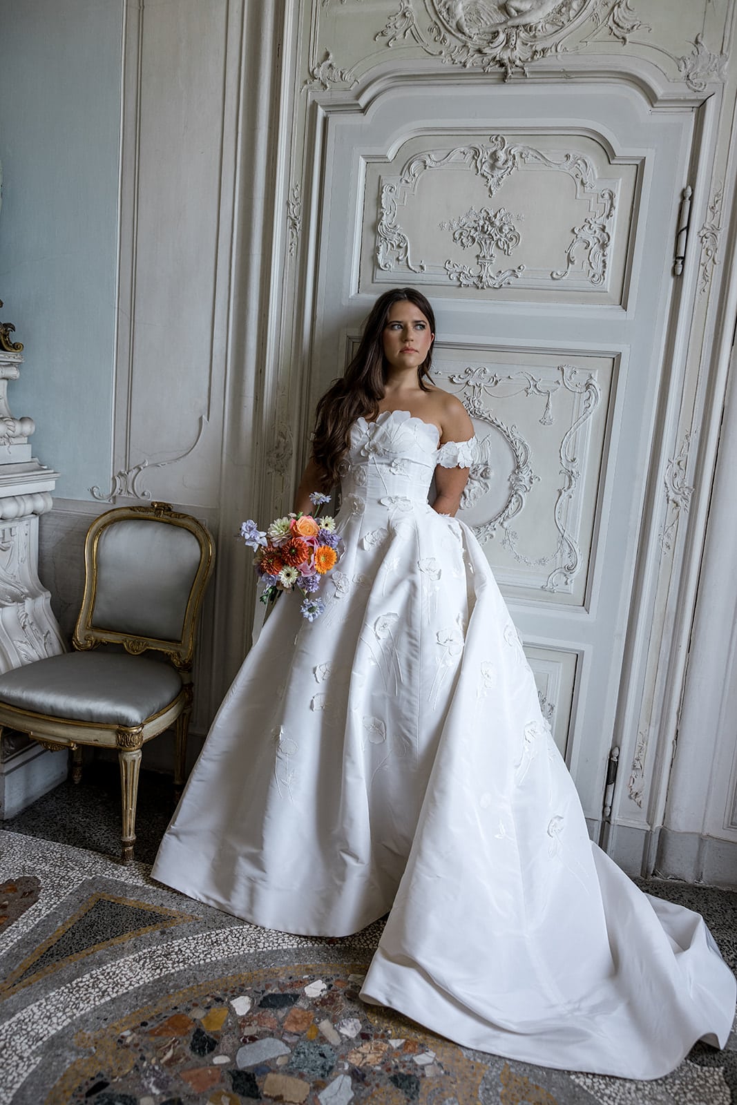 Bride wears Oscar de la Renta gown for bridal portraits in Villa Sola Cabiati