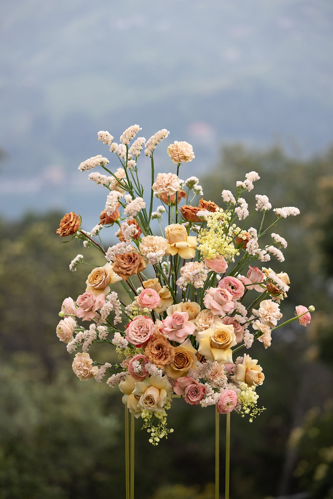 Floral arrangement for a wedding ceremony in Liguria