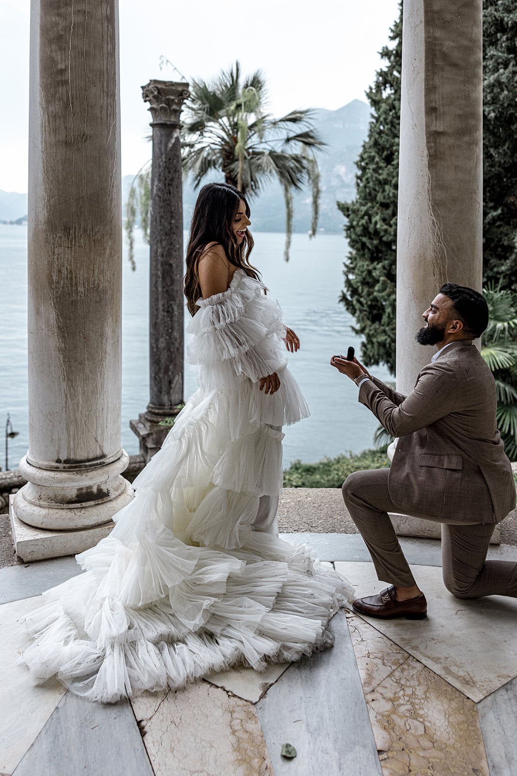 Man proposes during Lake Como engagement