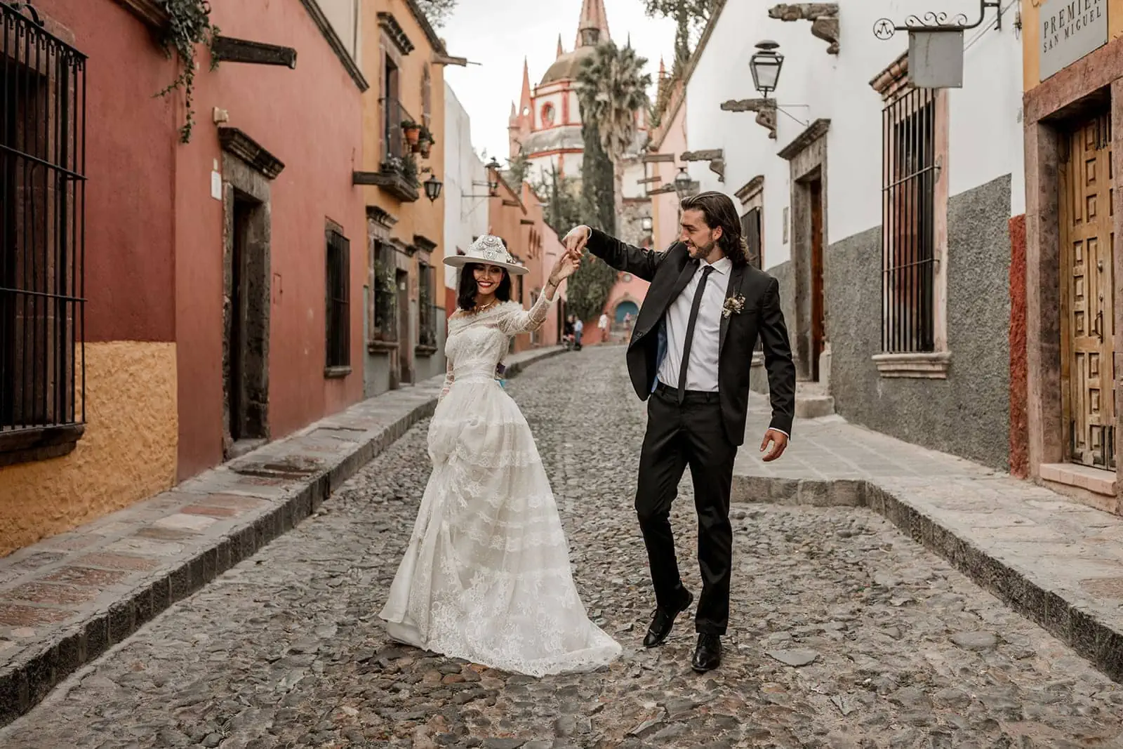Bride and groom dance in San Miguel de Allende streets
