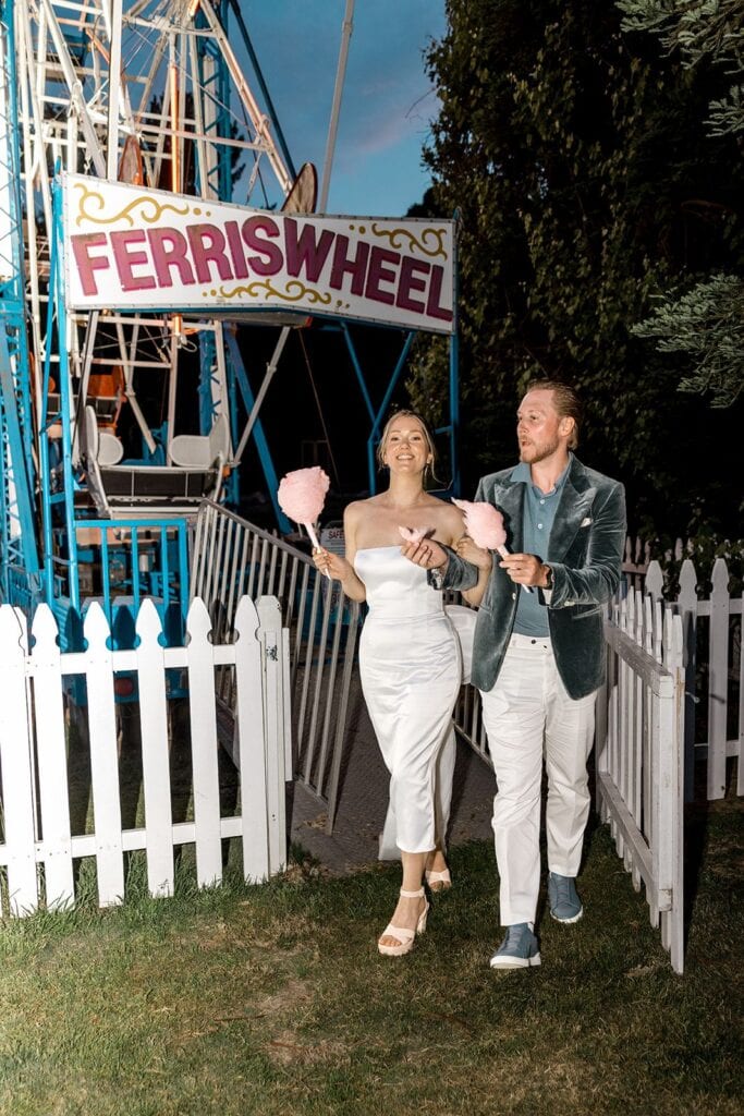 Couple cotton candy ferris wheel calamigos